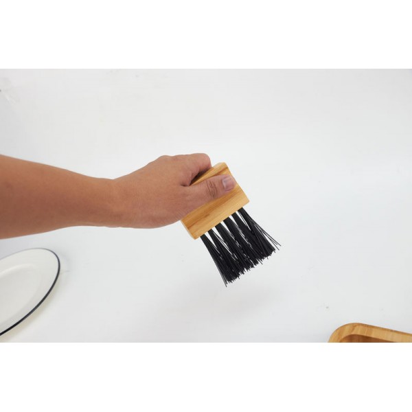 Detail cleaning brush